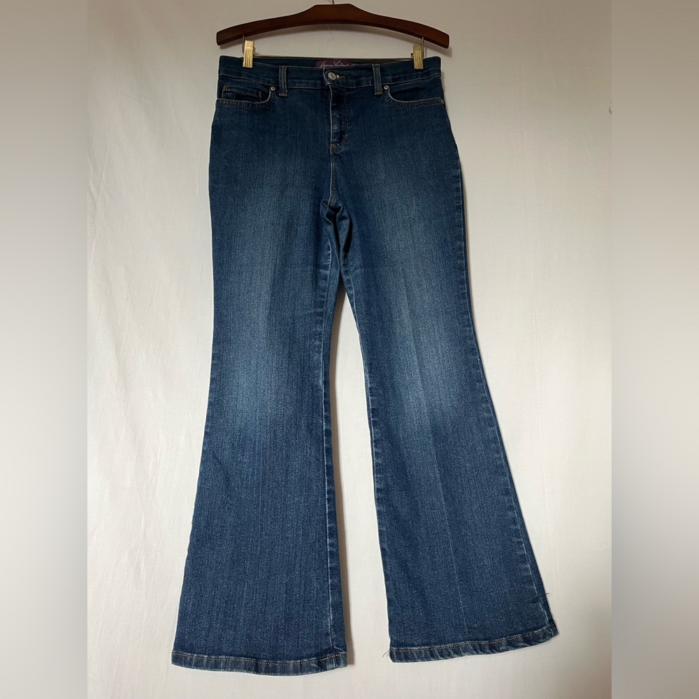 Gloria Vanderbilt “Amanda” High Rise Boot Leg Jeans - Dark Blue - Sz 8S